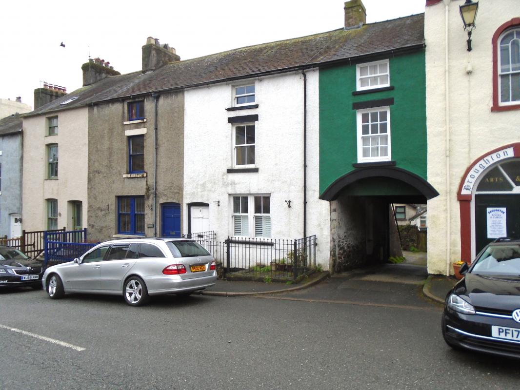 Broughton-In-Furness, LA206JF